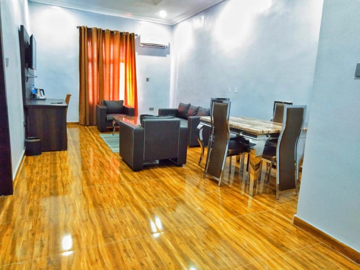 Wetland Hotel Ughelli Ngoại thất bức ảnh