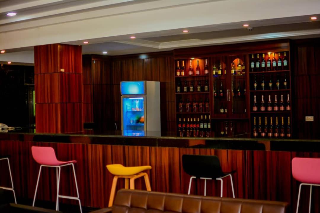 Wetland Hotel Ughelli Ngoại thất bức ảnh