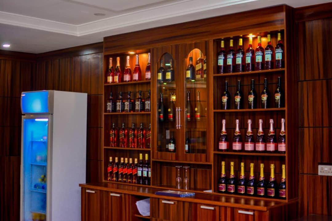 Wetland Hotel Ughelli Ngoại thất bức ảnh