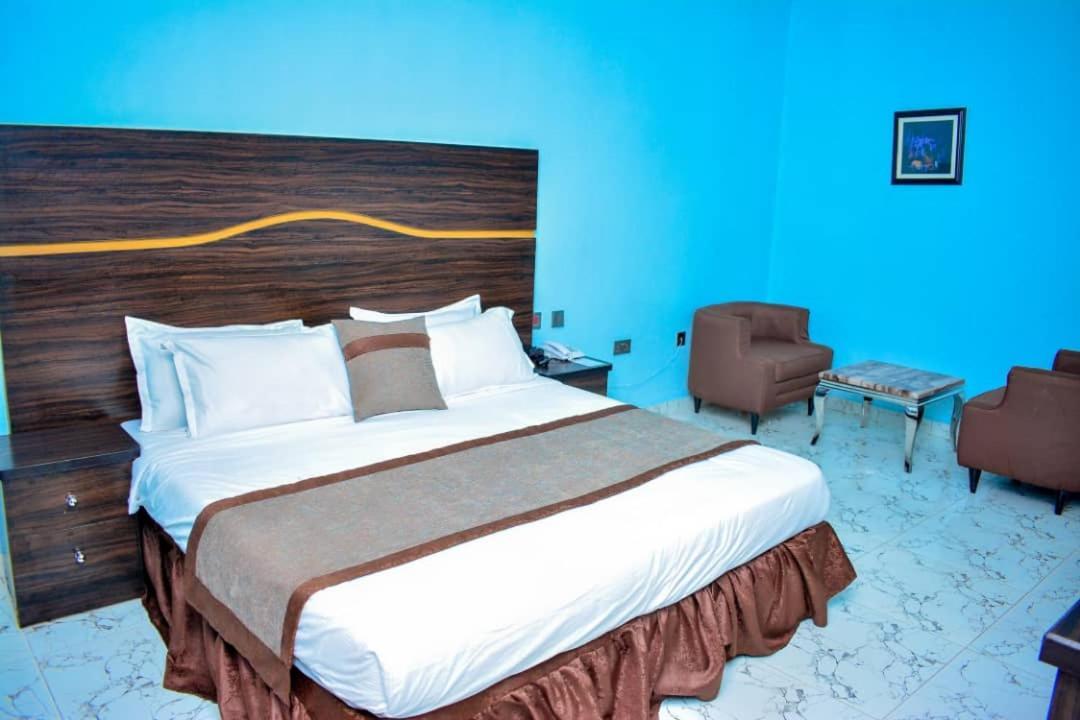 Wetland Hotel Ughelli Ngoại thất bức ảnh