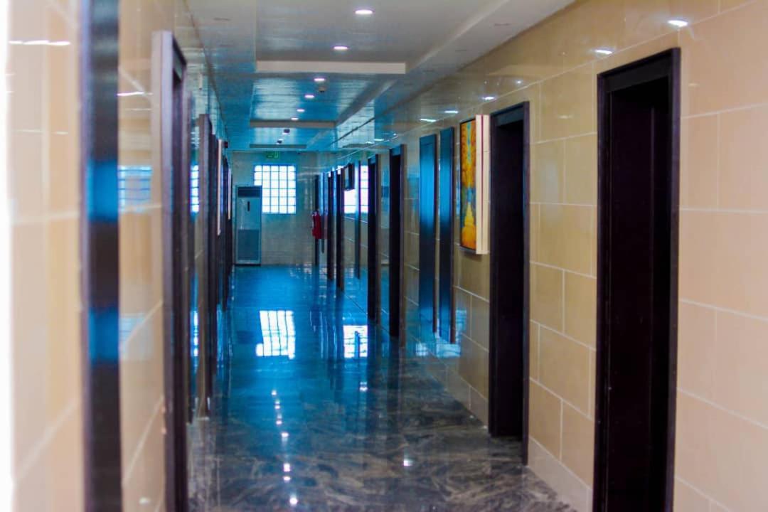 Wetland Hotel Ughelli Ngoại thất bức ảnh