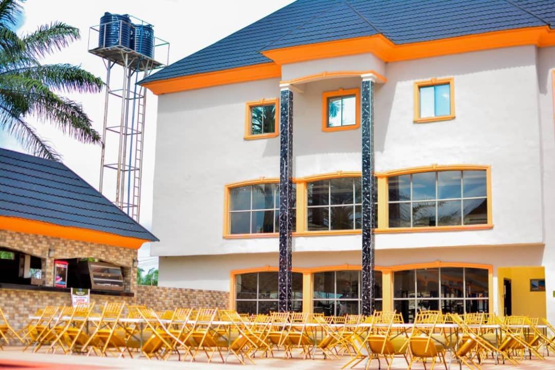 Wetland Hotel Ughelli Ngoại thất bức ảnh