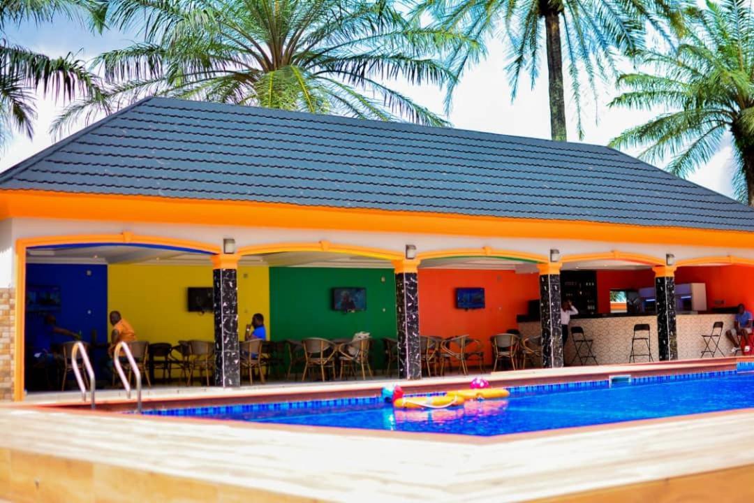 Wetland Hotel Ughelli Ngoại thất bức ảnh